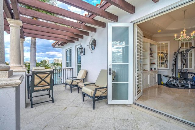 2775 Lake Drive, Singer Island, FL 33404