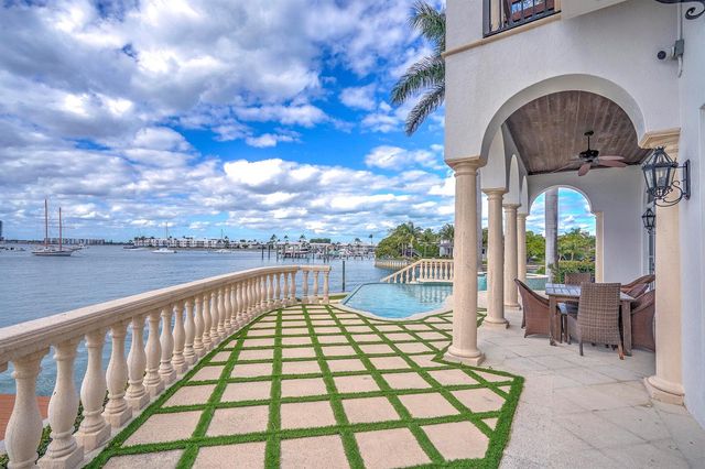 2775 Lake Drive, Singer Island, FL 33404