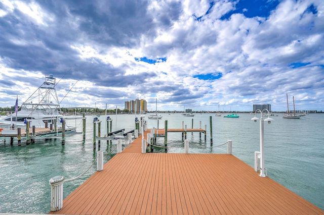 2775 Lake Drive, Singer Island, FL 33404