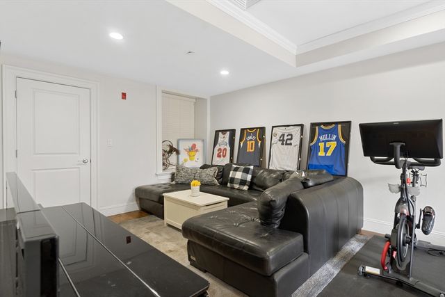 1471 Beacon Street 1, Brookline, MA 02445