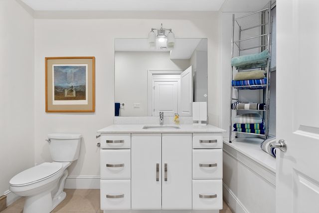 1471 Beacon Street 1, Brookline, MA 02445