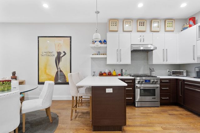 1471 Beacon Street 1, Brookline, MA 02445