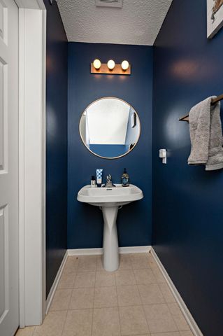 13804 54th Avenue N, Plymouth, MN 55446