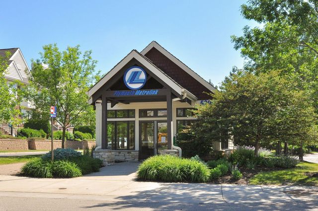 13804 54th Avenue N, Plymouth, MN 55446