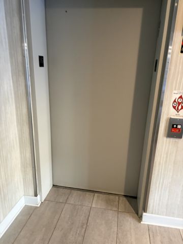 1349 E Washington Street 404, Des Plaines, IL 60016