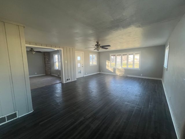 1470 S Demeter Drive, Freeport, IL 61032