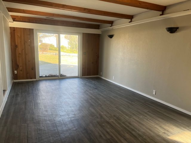 1470 S Demeter Drive, Freeport, IL 61032