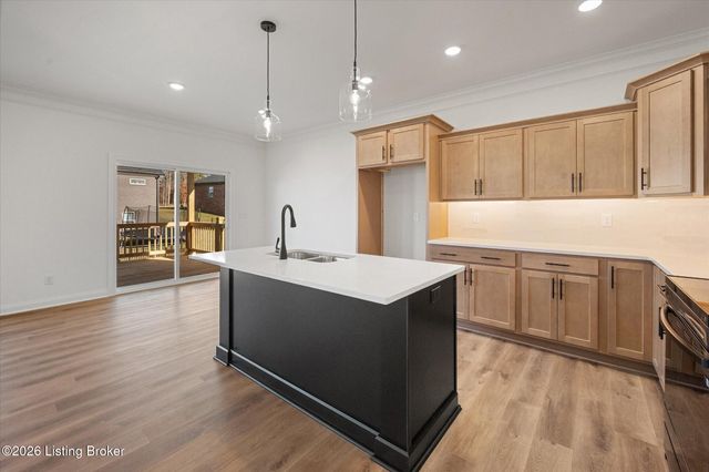 150 Broken Arrow Ct, Mt Washington, KY 40047