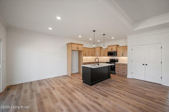 150 Broken Arrow Ct, Mt Washington, KY 40047