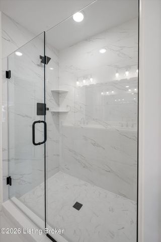 150 Broken Arrow Ct, Mt Washington, KY 40047