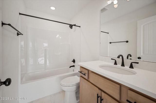 150 Broken Arrow Ct, Mt Washington, KY 40047