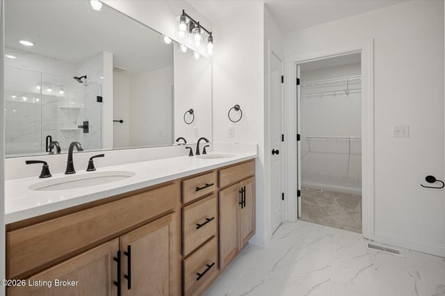 150 Broken Arrow Ct, Mt Washington, KY 40047