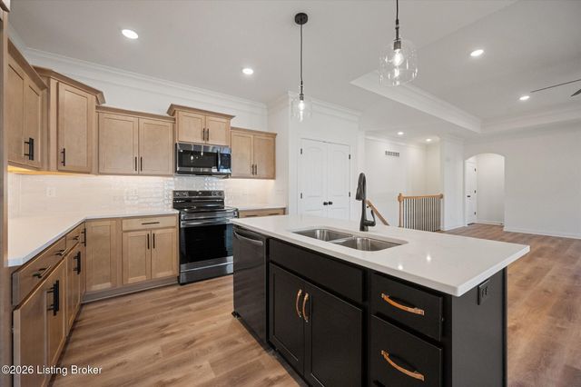 150 Broken Arrow Ct, Mt Washington, KY 40047