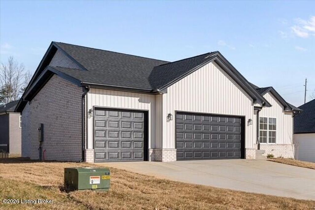 150 Broken Arrow Ct, Mt Washington, KY 40047