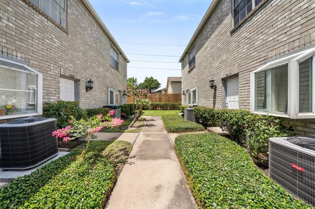7617 Cambridge Street 7617, Houston, TX 77054