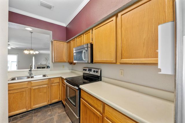 7617 Cambridge Street 7617, Houston, TX 77054