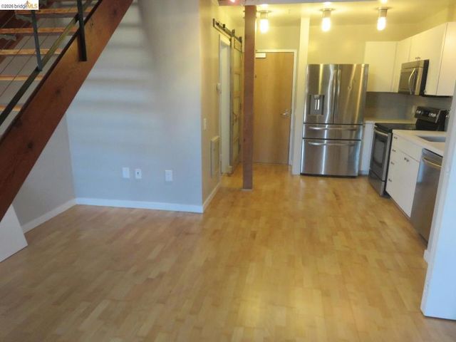720 York St 212, San Francisco, CA 94110