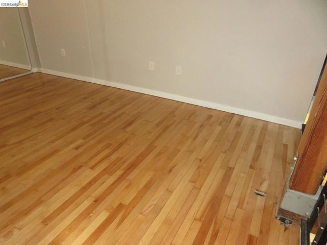 720 York St 212, San Francisco, CA 94110