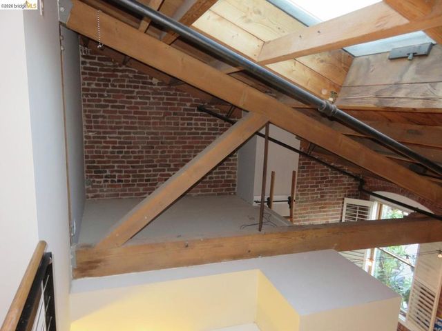 720 York St 212, San Francisco, CA 94110