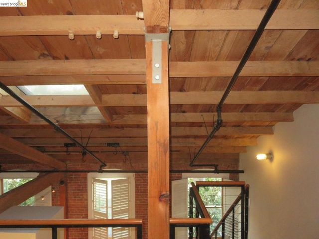 720 York St 212, San Francisco, CA 94110