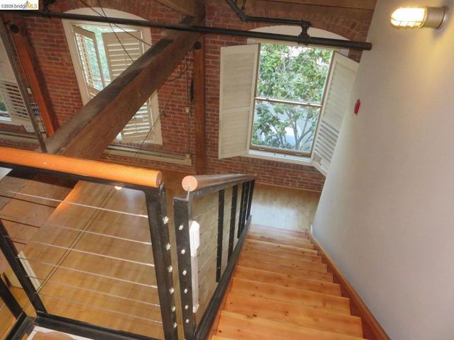 720 York St 212, San Francisco, CA 94110
