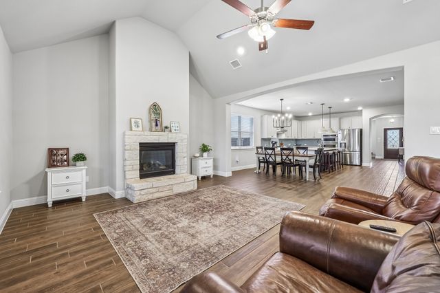 433 Forestridge Drive, Fate, TX 75087
