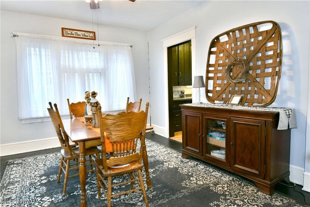 562 Belmont Avenue NE, Warren, OH 44483