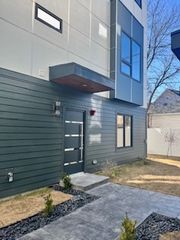 7453 WASHINGTON Street, Forest Park, IL 60130