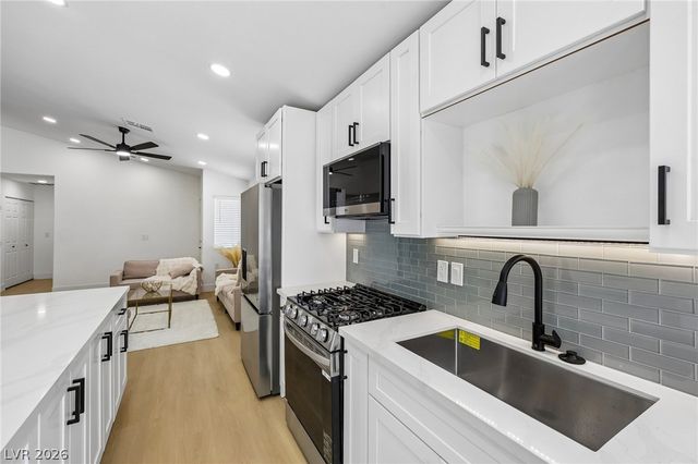 8360 Silverdale Avenue, Las Vegas, NV 89113