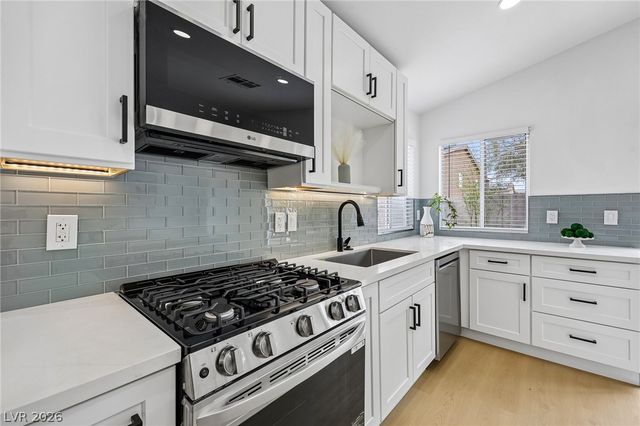 8360 Silverdale Avenue, Las Vegas, NV 89113