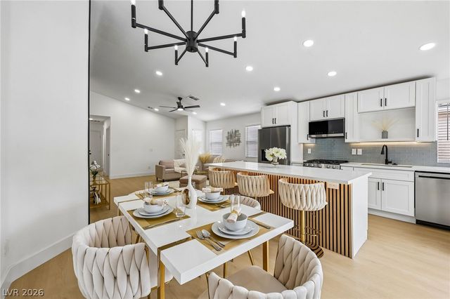 8360 Silverdale Avenue, Las Vegas, NV 89113