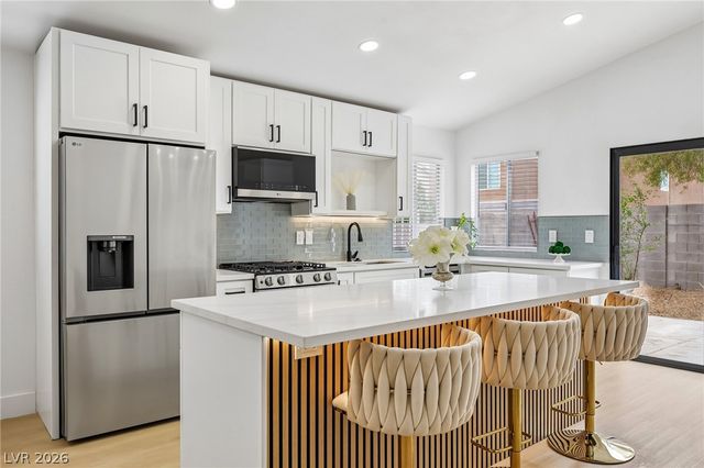 8360 Silverdale Avenue, Las Vegas, NV 89113