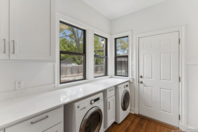 122 E Norwood Ct, San Antonio, TX 78212