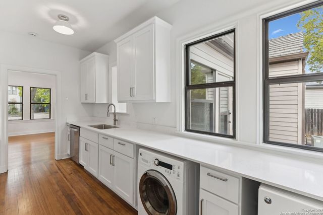 122 E Norwood Ct, San Antonio, TX 78212