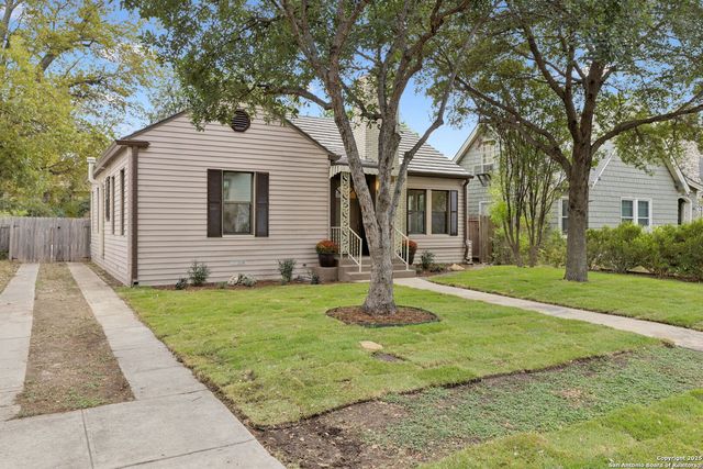 122 E Norwood Ct, San Antonio, TX 78212