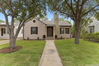 122 E Norwood Ct, San Antonio, TX 78212