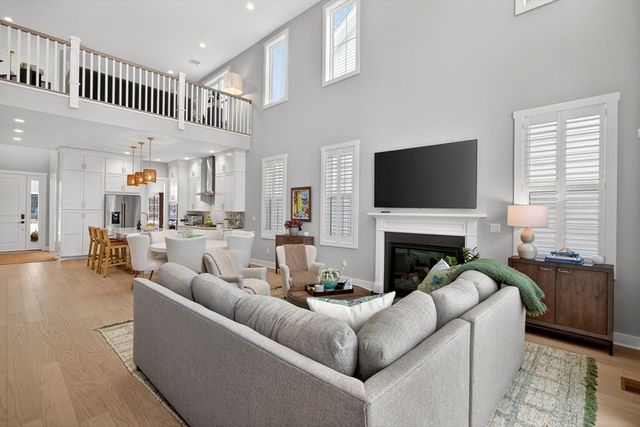 31 Owls Nest, Plymouth, MA 02360