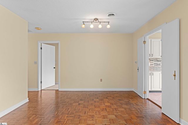 129 Tanager Circle, Greer, SC 29650