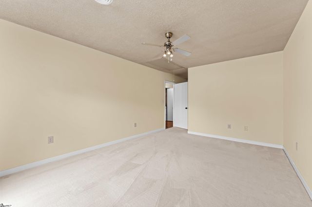 129 Tanager Circle, Greer, SC 29650