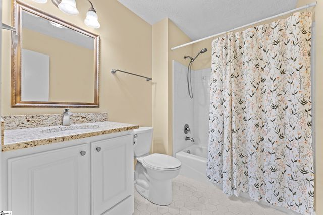 129 Tanager Circle, Greer, SC 29650