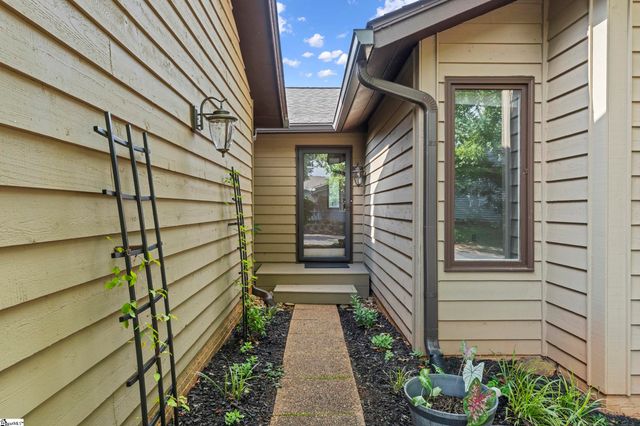 129 Tanager Circle, Greer, SC 29650