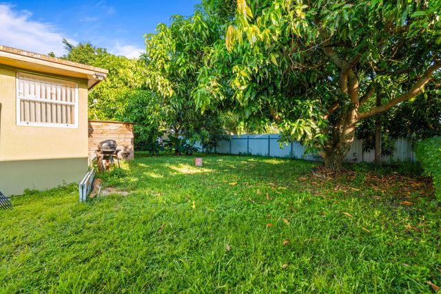 4786 Pine Cone Lane, West Palm Beach, FL 33417