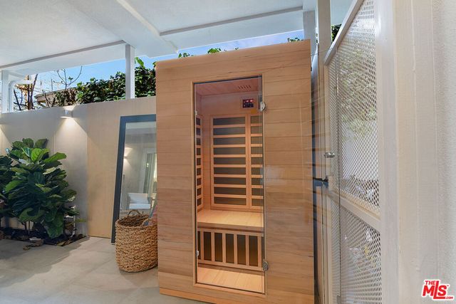 1621 S Bedford Street, Los Angeles, CA 90035