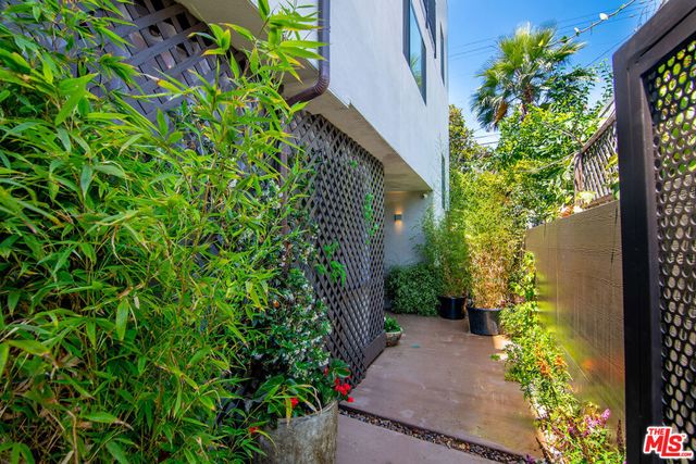 1621 S Bedford Street, Los Angeles, CA 90035