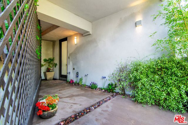 1621 S Bedford Street, Los Angeles, CA 90035