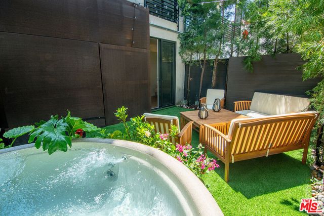 1621 S Bedford Street, Los Angeles, CA 90035