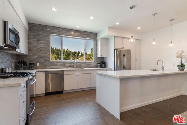 1621 S Bedford Street, Los Angeles, CA 90035