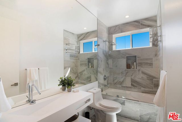 1621 S Bedford Street, Los Angeles, CA 90035