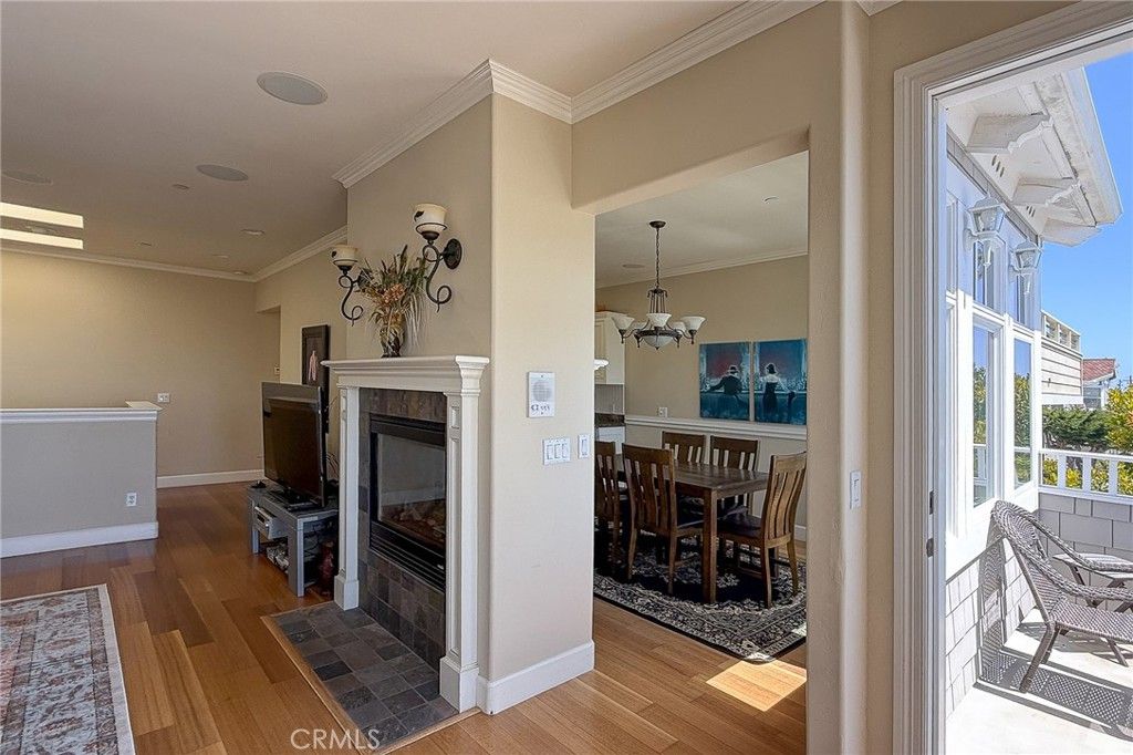Image 16 of property listing at 5320 Windsor Boulevard, Cambria, CA 93428