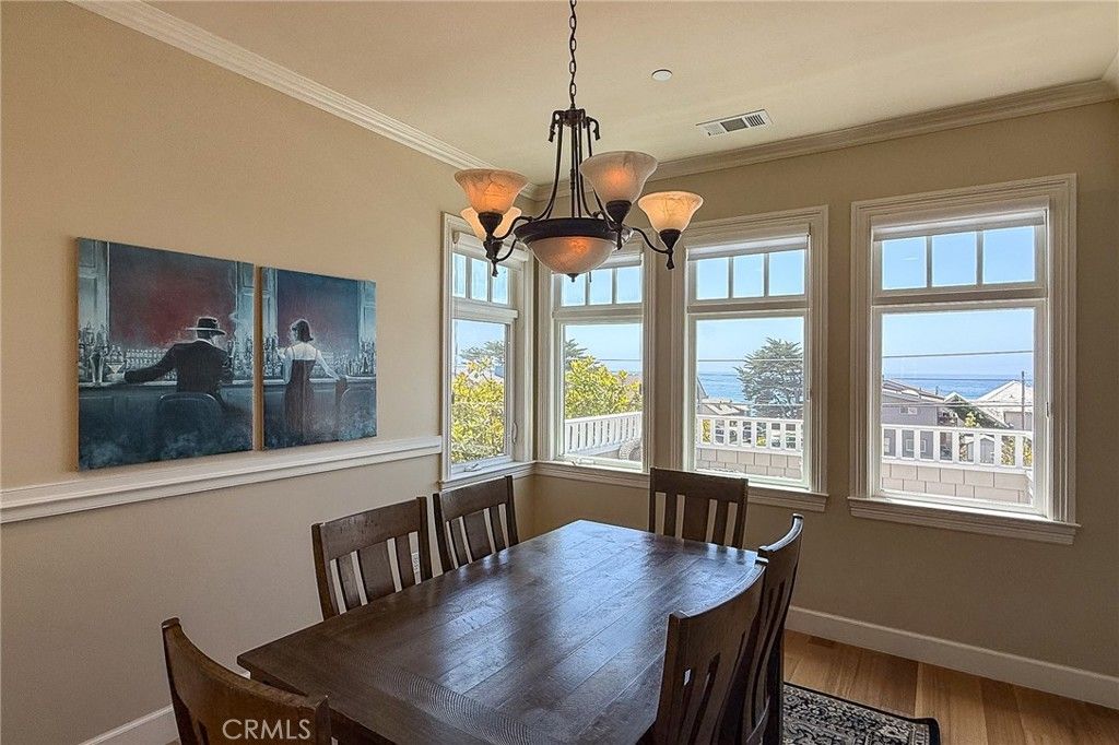 Image 19 of property listing at 5320 Windsor Boulevard, Cambria, CA 93428